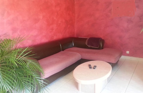 Labastide-de-Levis House | Very functional house, pool, quiet spa in historic country.