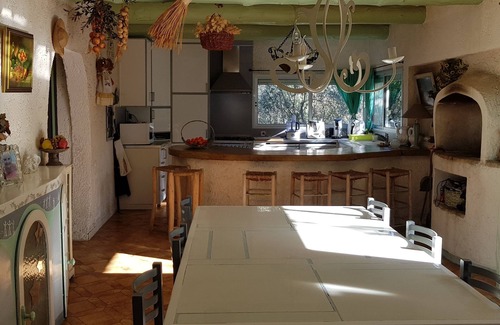 Senas House | VERY LARGE AND PLEASANT HOUSE IN A GREEN HAVEN OF 4000 M² WITH POOL
