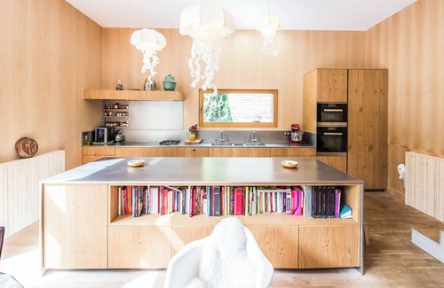 Sevres House | Very large, comfortable house between the Eiffel Tower and the Château de Versailles