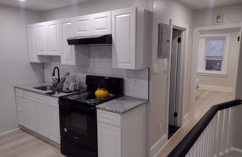 Overbrook Apartment | Very Large Studio with Easy Access to Center City and Outdoor access