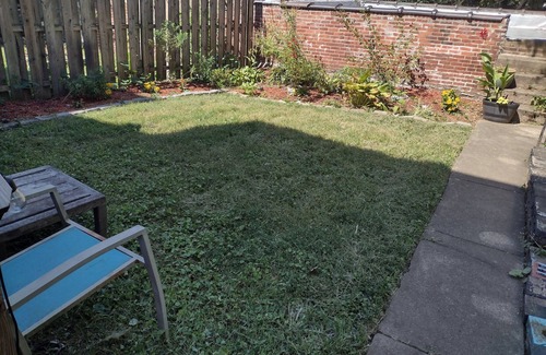 Overbrook Apartment | Very Large Studio with Easy Access to Center City and Outdoor access
