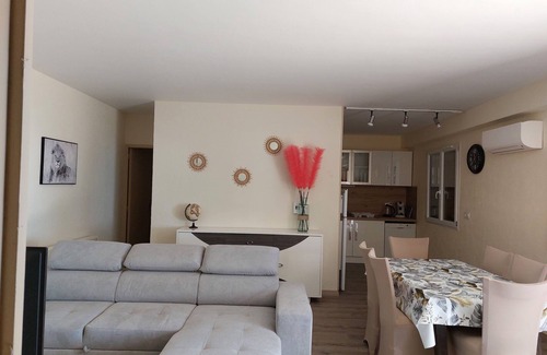 Manosque Apartment | Very nice apartment with all comforts for families