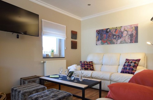 Corbion Cottage | Very nice holiday home located on a large secured park