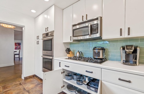 Tahquitz River Estates House | Very Spacious Midcentury Marvel with Great Location and Views
