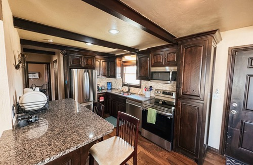 Checotah House | Veteran's VacationnCozy 2 bedroom house in Lake Eufaula area. Pet friendly!