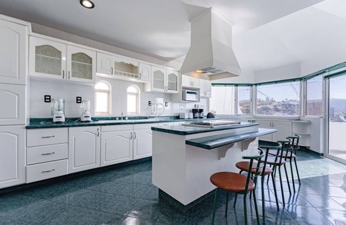 Queretaro House | VH | Suite privada | Disfruta wifiandrooftop | 147