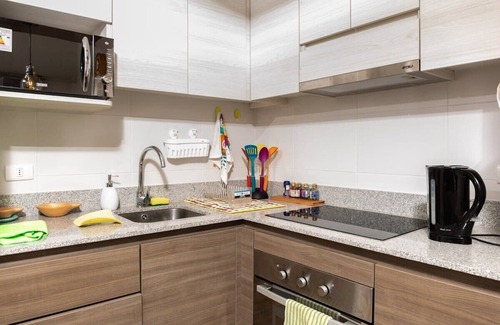 Vina del Mar Apartment | Viña Retreat - 2BR W/Pool, Wifi & Parking