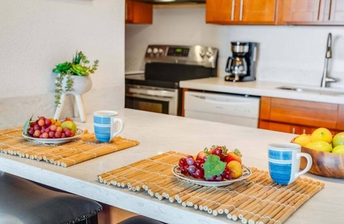 Kahana Condo | VI 902 BeachFront Condo w Sunset Ocean Views Pool