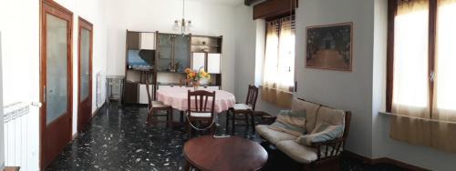 Follonica Apartment | Via Roma 44