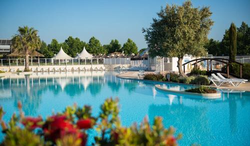 Vias Other | VIAS PLAGE - PISCINE LAGON ! MER A 500 M ! Camping 4 ETOILES MHome T confort 3 Ch