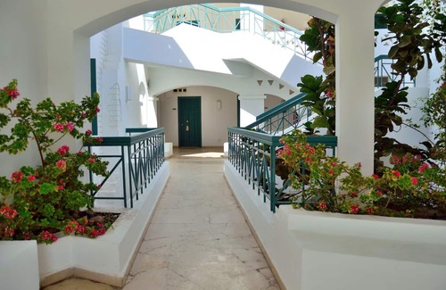 Sharm El Sheikh Hotel | Vibrant Getaway Near Sharm El Sheikh – Pool, Games, Sports & Family Fun!