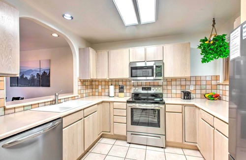 Angel Fire House | Vibrant Escape < Half Mi to Angel Fire Resort