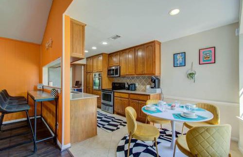 Woodlake - Briar Meadow House | Vibrant Hub: Central Location - Golf Stadiums
