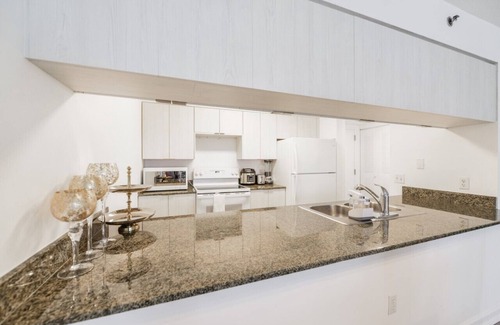 Brickell Apartment | Vibrant Miami Brickell Condo 1/1