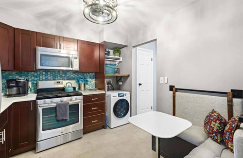 Bayonne Apartment | Vibrant Tribal Oasis-9 mi to NYC