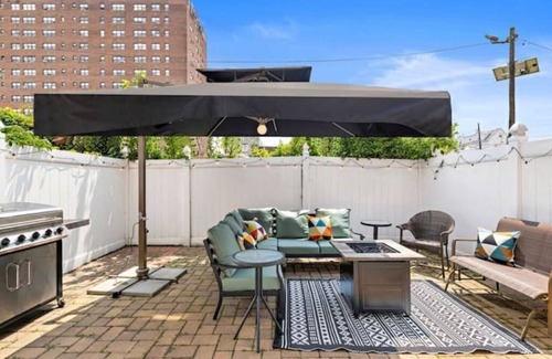 Bayonne Apartment | Vibrant Tribal Oasis-9 mi to NYC