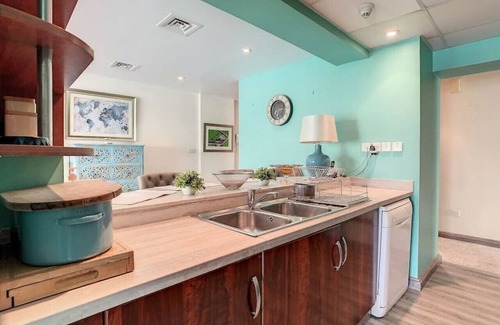 The Greens Apartment | Vibrant Two Bedroom in The Greens