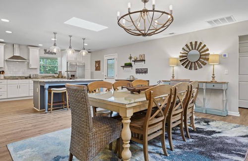 Heritage Woods House | Vicino al Mare | Spacious 4BR Home w/Pool & Spa | 0.5 Miles to Beach | 32 Baynard Cove Rd