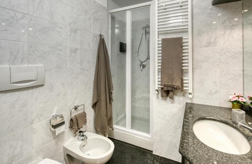 Crocetta House | Vico 4 Rooms