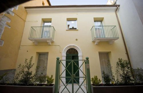 Sulmona Apartment | Vico Amato Residenza