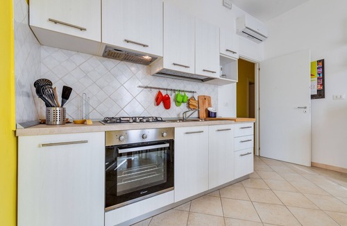 Vittorio Emanuele Apartment | Vico Vasto a Chiaia 27/A