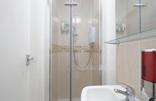 Leeds City Center Apartment | Victoria House Apartments