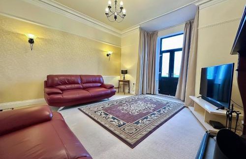 Whitley Bay House | Victoria House By The Sea