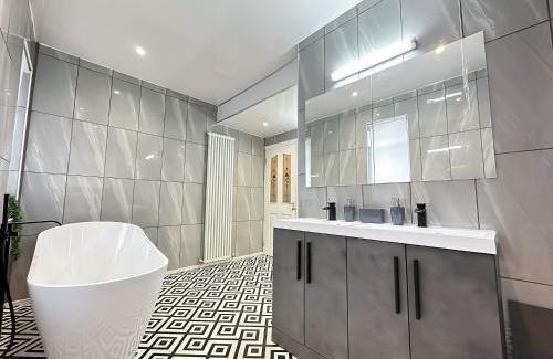 Whitley Bay House | Victoria House By The Sea