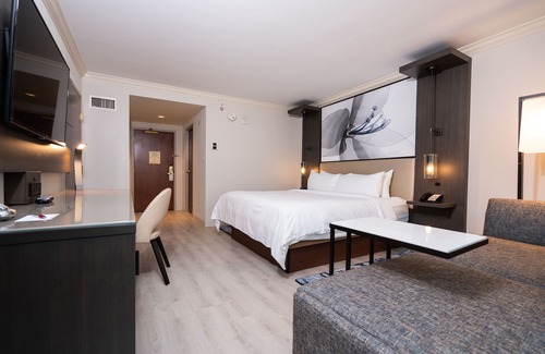 Downtown Victoria Hotel | Victoria Marriott Inner Harbour