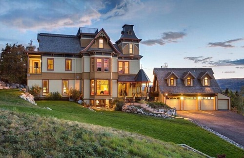 Steamboat Springs Apartment | Victorian Under the Gondola: 1 Bedroom Apartment