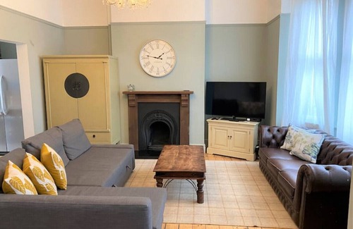 Liverpool House | Victorian Villa close to Liverpool City Centre