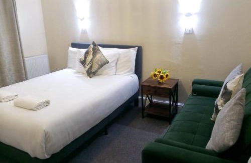 Portsmouth Hotel | Victorin House - All rooms are EN-SUITE