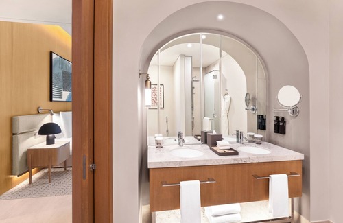 Dubai Hotel | Vida Creek Beach Hotel