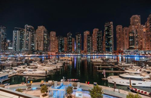 Dubai Marina Apartment | Vida Dubai Marina & Yacht Club , Hotel and Residences , Luxurious 2BR