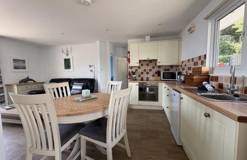 Seaton House | View of the Sea - Mount Brioni