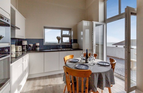 Southwell Cottage | Views not to be missed, this stunning property over looking the Famous Portland Bill is perfect for