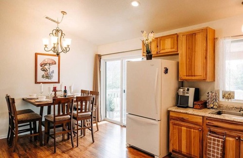 Oakhurst House | Views of Bass Lake, whole house generator, BBQ, Outdoor dining, Mountain Views