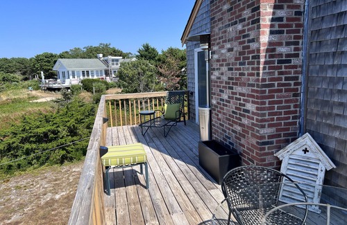 North Truro House | Views of Cape Cod Bay only 10 mins from Provincetown Center!