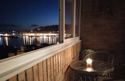 Cangas Apartment | Views to the sea, near the beach & city center