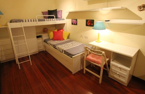 Cangas Apartment | Views to the sea, near the beach & city center