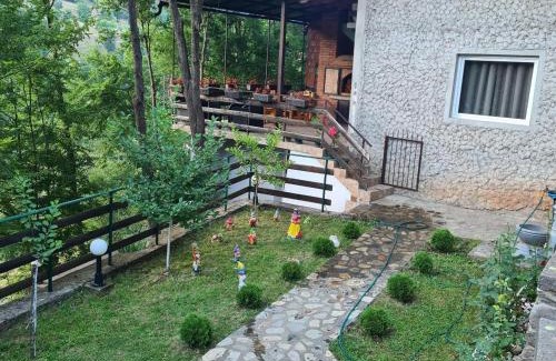 Central Serbia House | Vikend kuća Jović