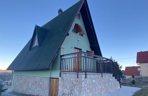 Canton 10 House | Vikendica Mati