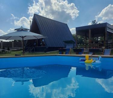 Mladenovac House | Vikendica na Avali