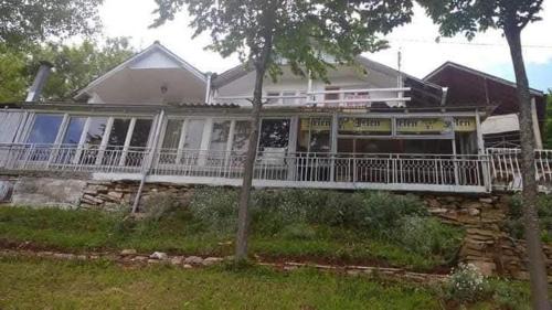 Stara Planina House | Vikendica Vidikovac na Zavojskom jezeru