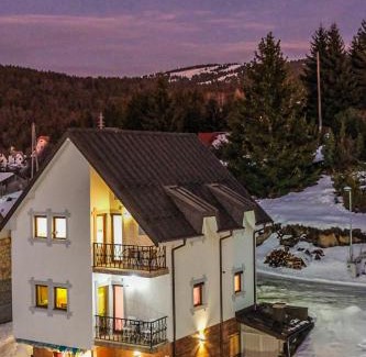 Kopaonik Apartment | Vila Čajetinski biser -Apartment LUX