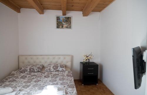 Bajina Basta Villa | Vila Dom Drina Zatvoreni Bazen
