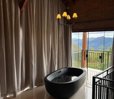 Santa Teresa Ski Chalet | Vila Italliana Chalés - Chalé Trento