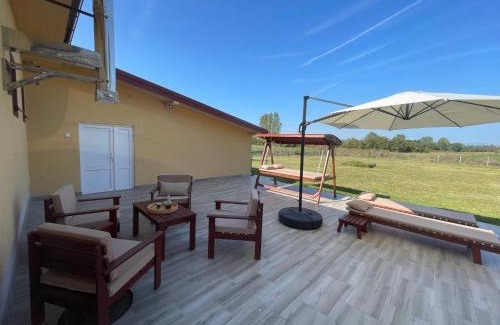 Nisava District Villa | Vila Meadow