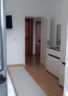 Shkoder Hotel | Vila Nela
