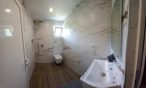 Aliko House | VILA PASHA